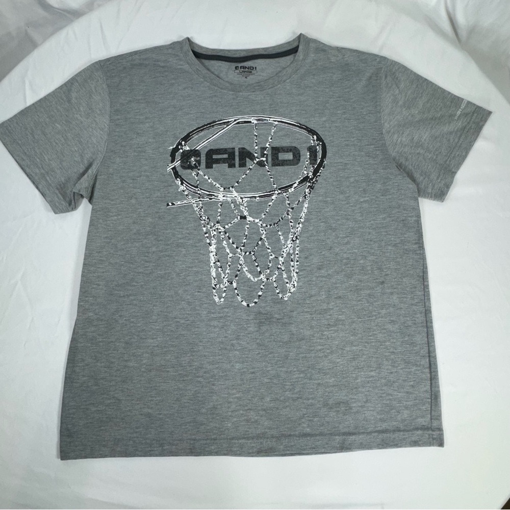 And1 Men’s Gray Basketball Hoop Short Sleeve Tee